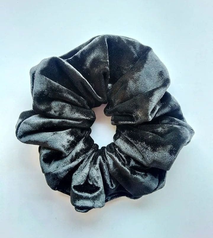 DTR Black scrunchy