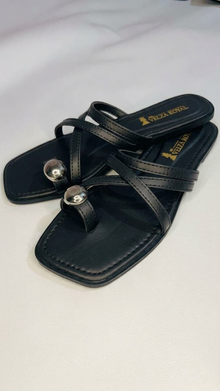 Black Slipper